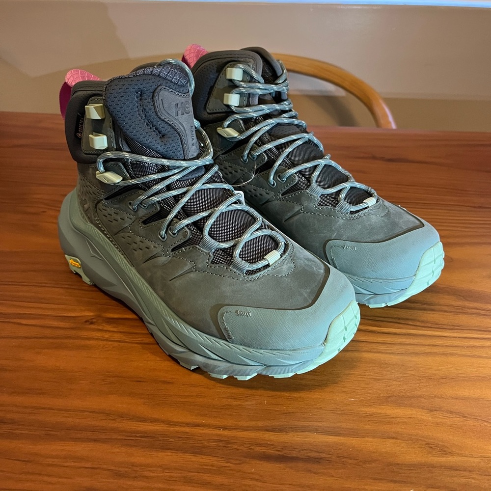 BRAND NEW, Hoka Kaha 2 GTX Hiking shoes